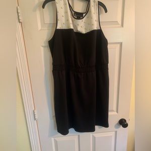 Black and white dress with embellishment, size 22/24